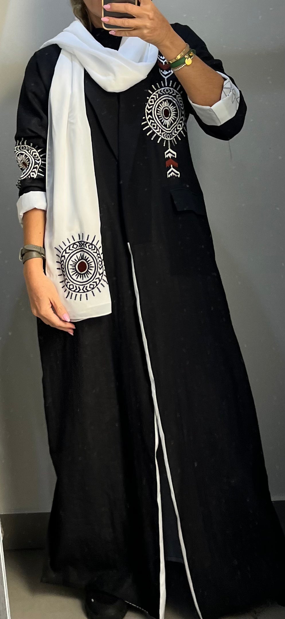 Talia abaya