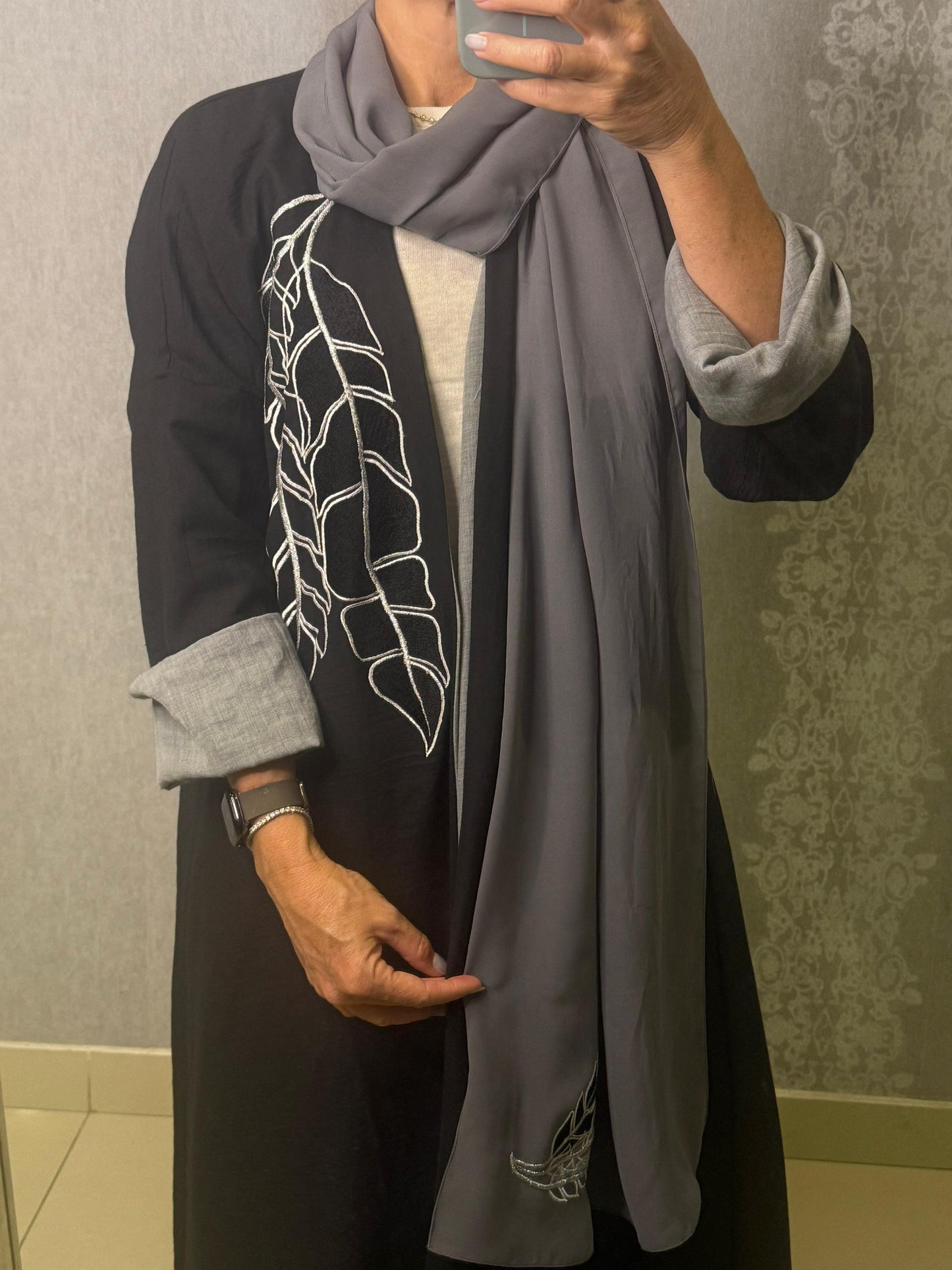 Black leaf double face abaya