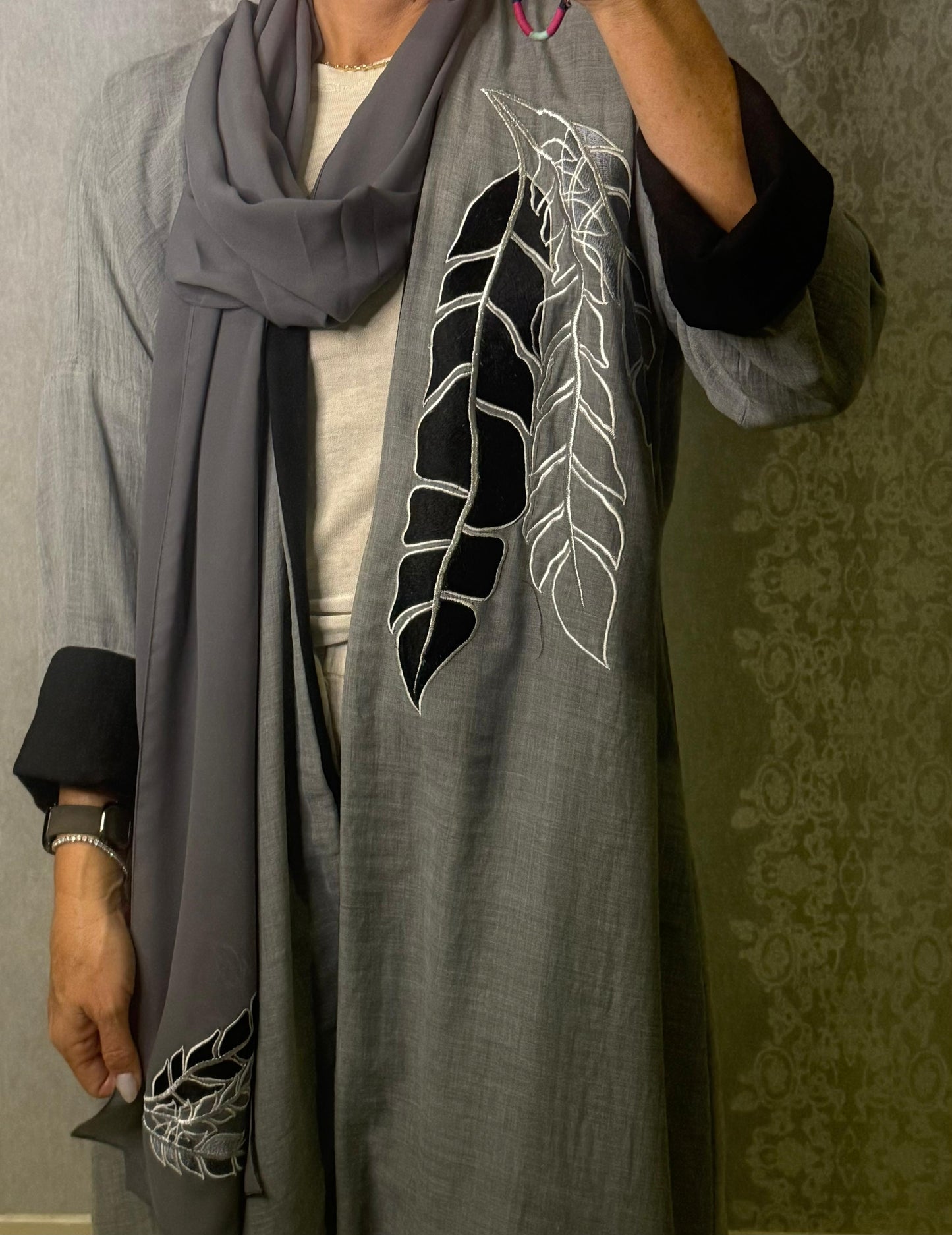 Black leaf double face abaya