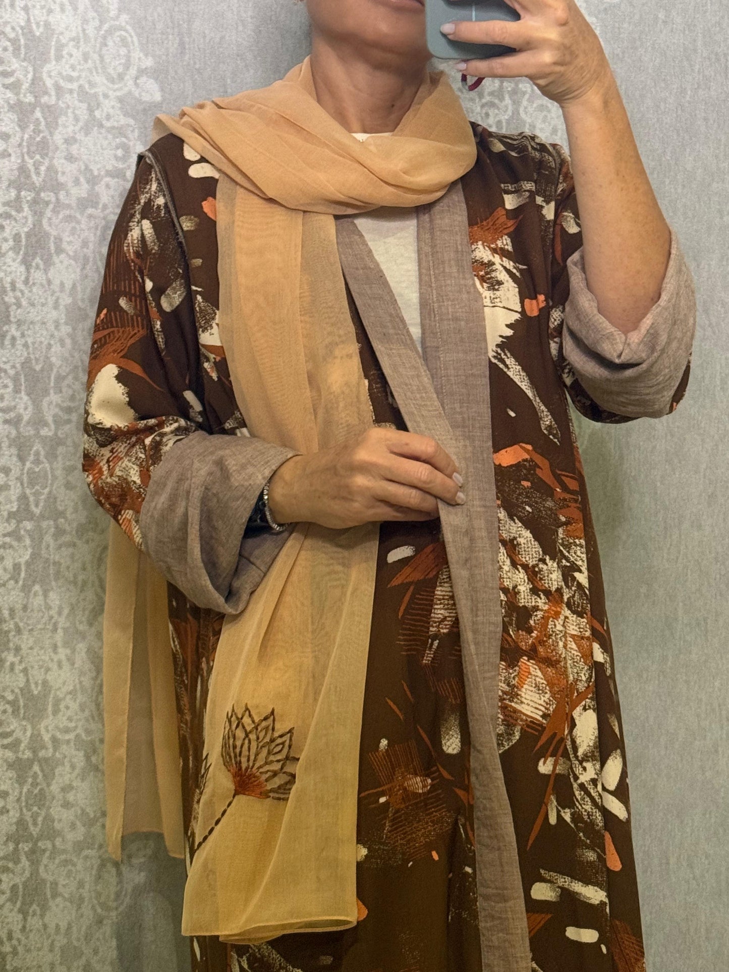 Double flower abaya