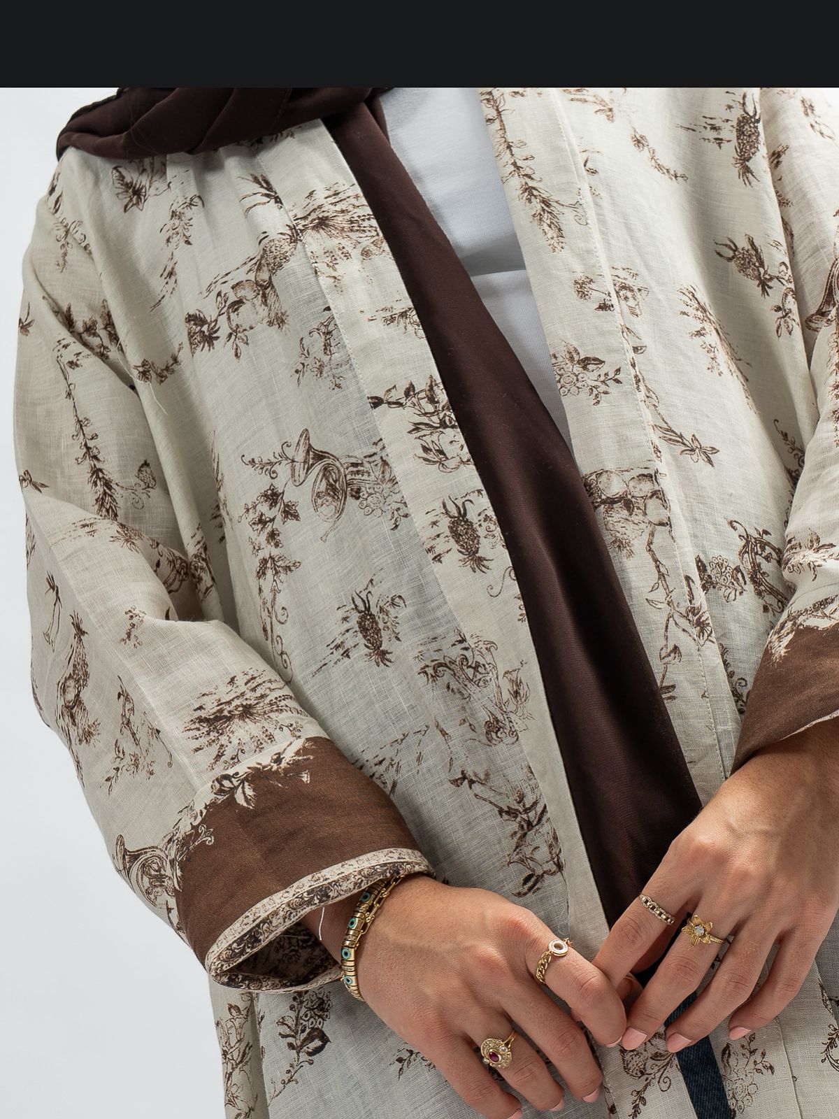 Brown garden linen abaya