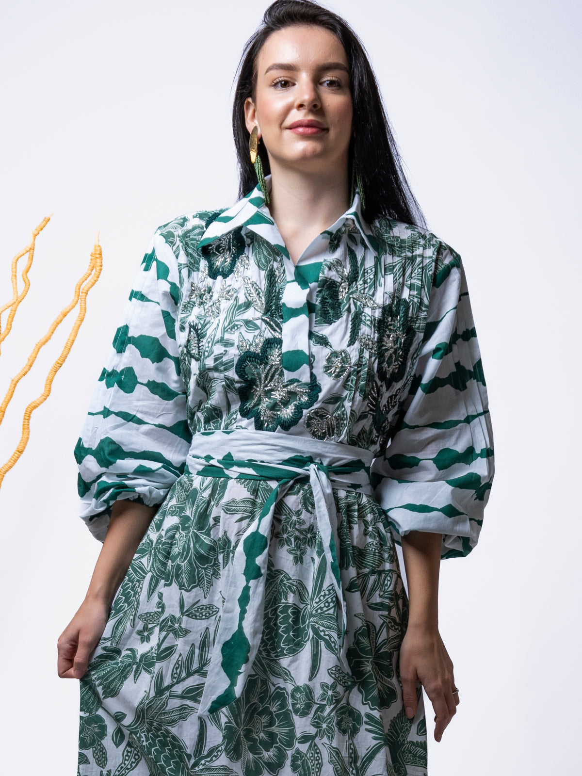 Daisy Light Abaya