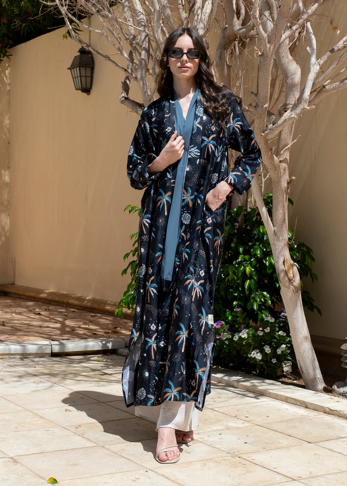 Midnight Palm Abaya