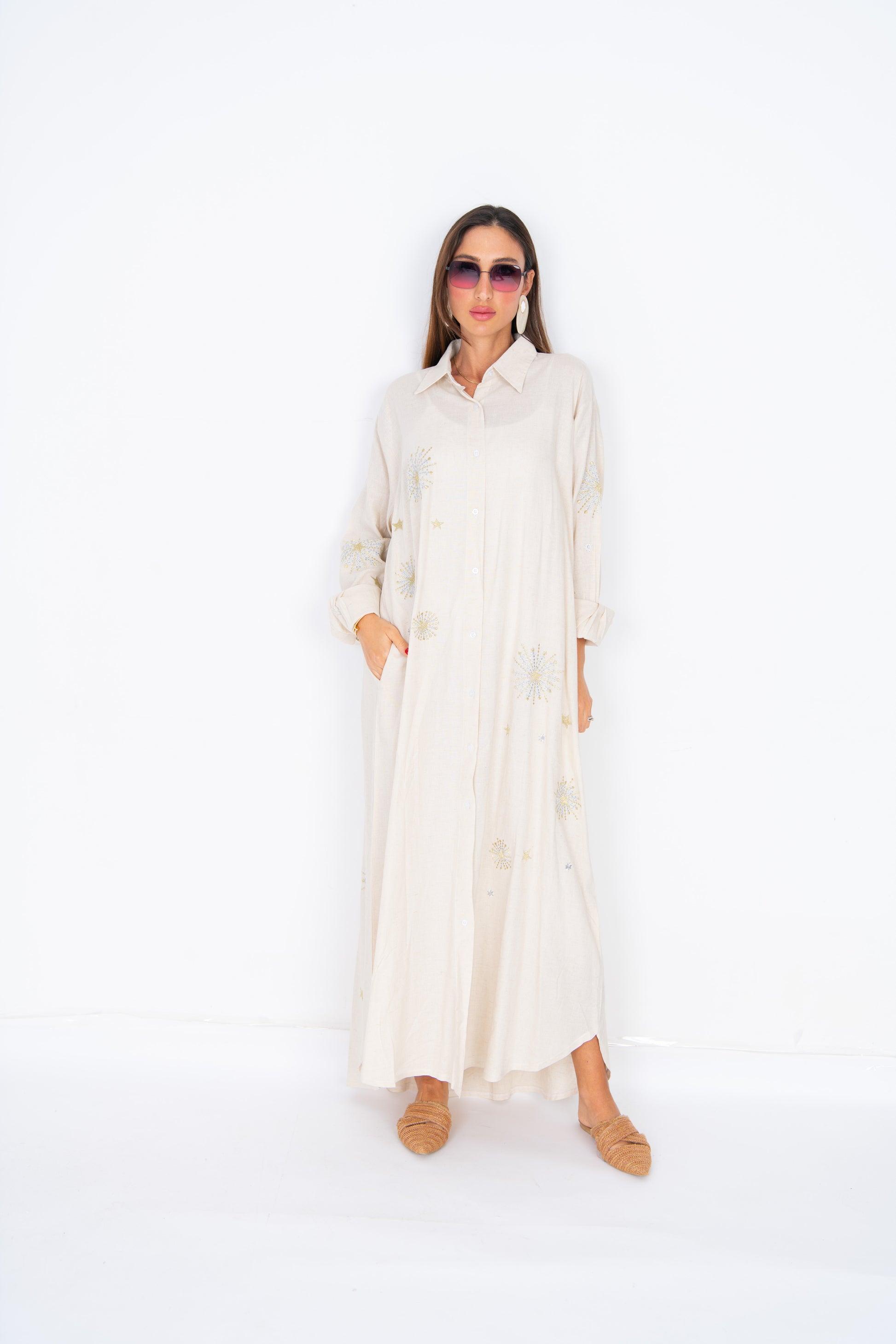 Chic white Abaya with Golden Starburst Embroidery – Celestial Elegance