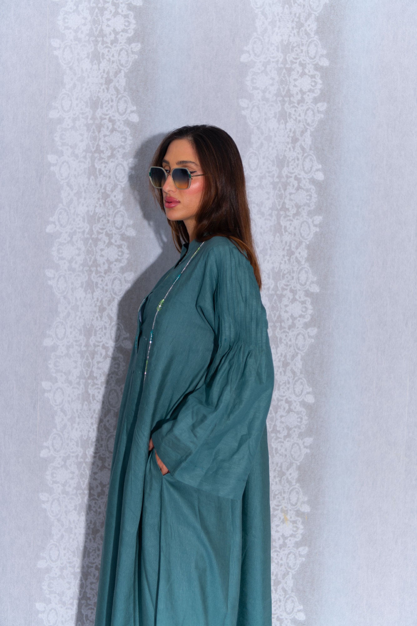 Green Linen Abaya with Bead Accents - Relaxed and Refined