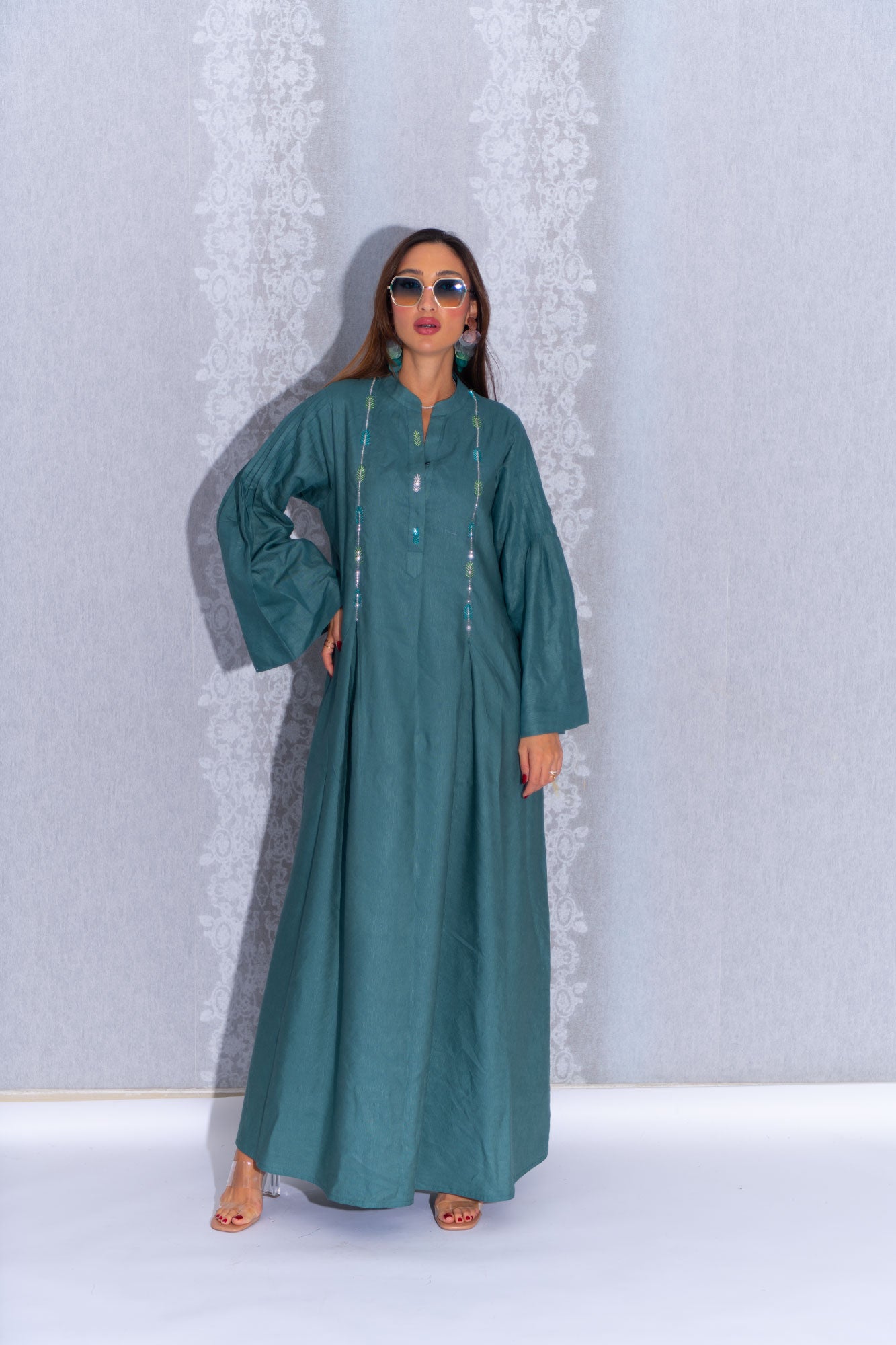 Green Linen Abaya with Bead Accents - Relaxed and Refined