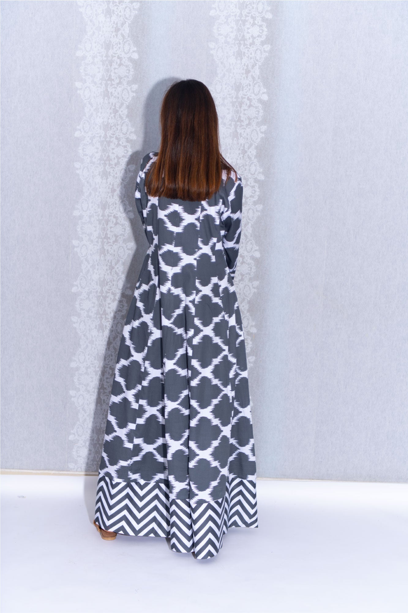 Monochrome Mirage Cotton Abaya – Yola Dress Collection