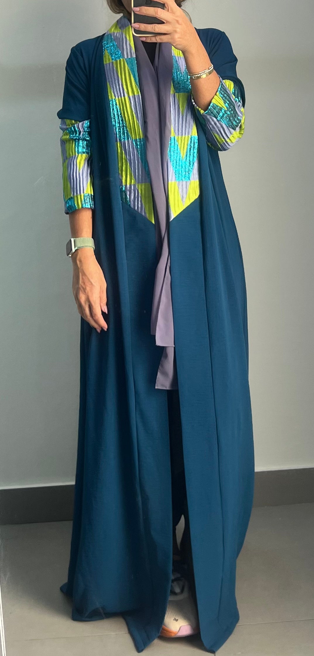 Lolla Abaya