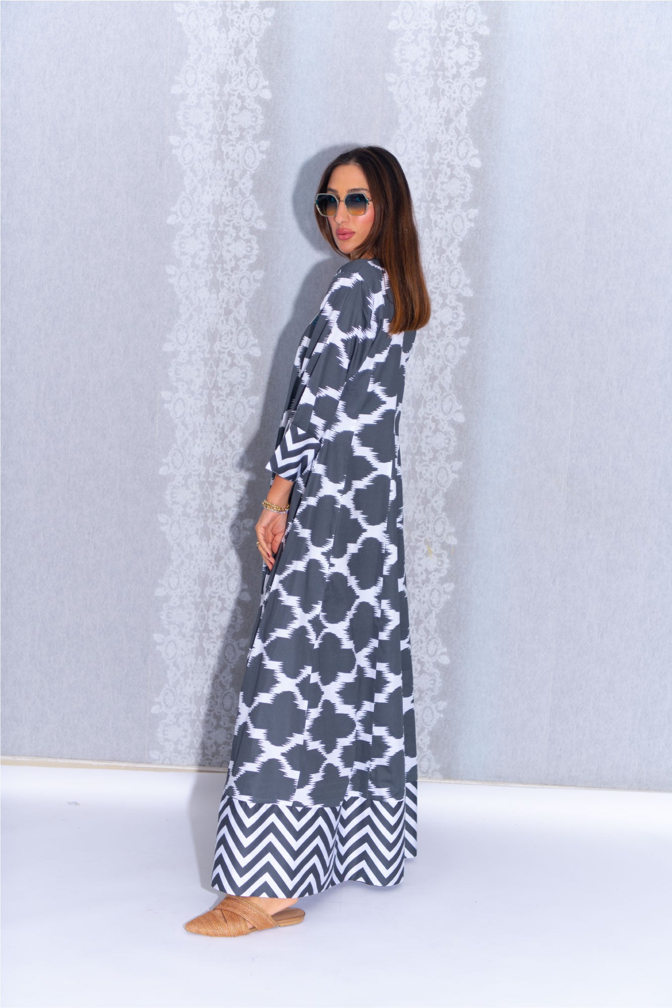 Monochrome Mirage Cotton Abaya 