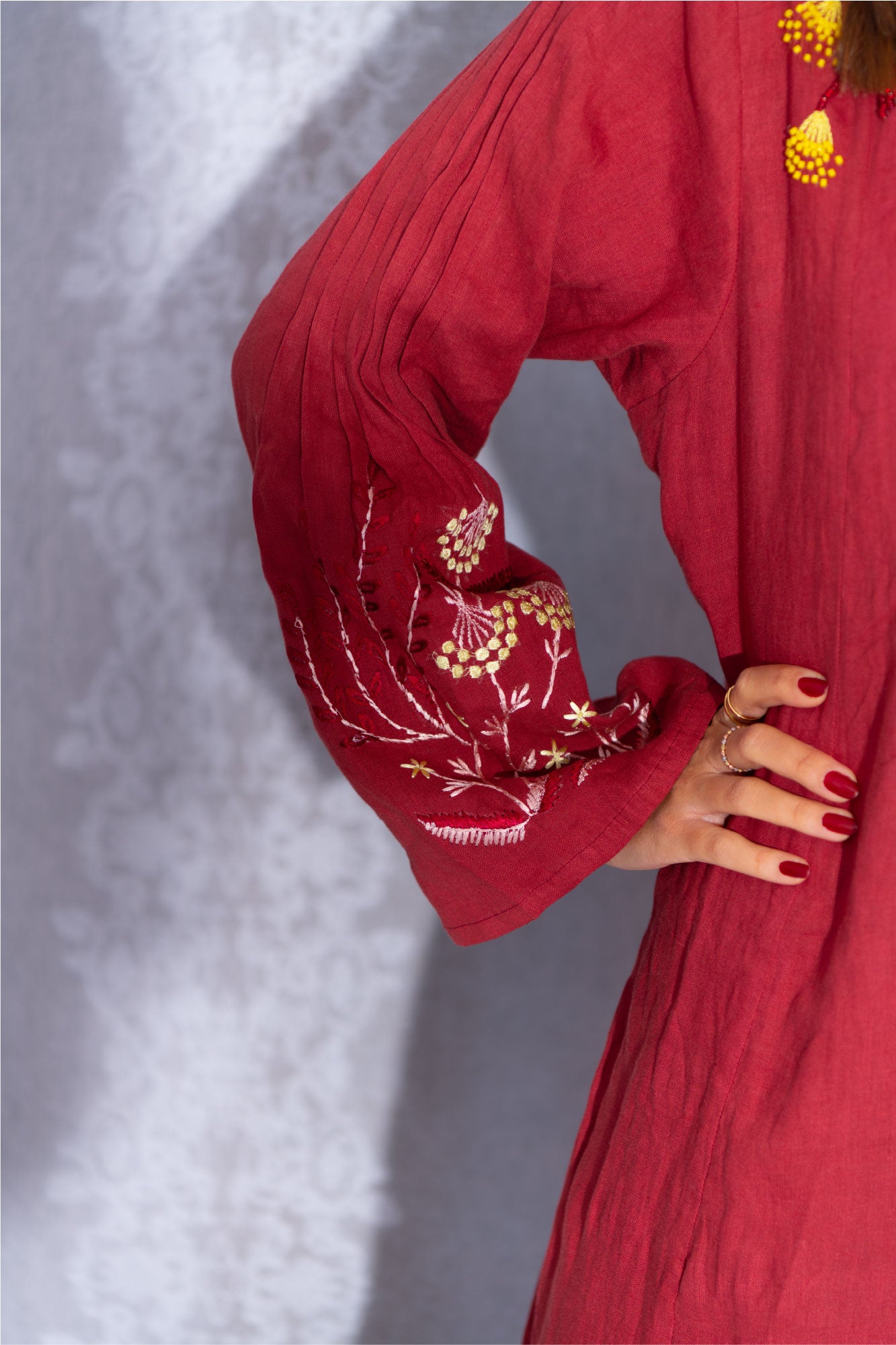Red Brick Linen Abaya