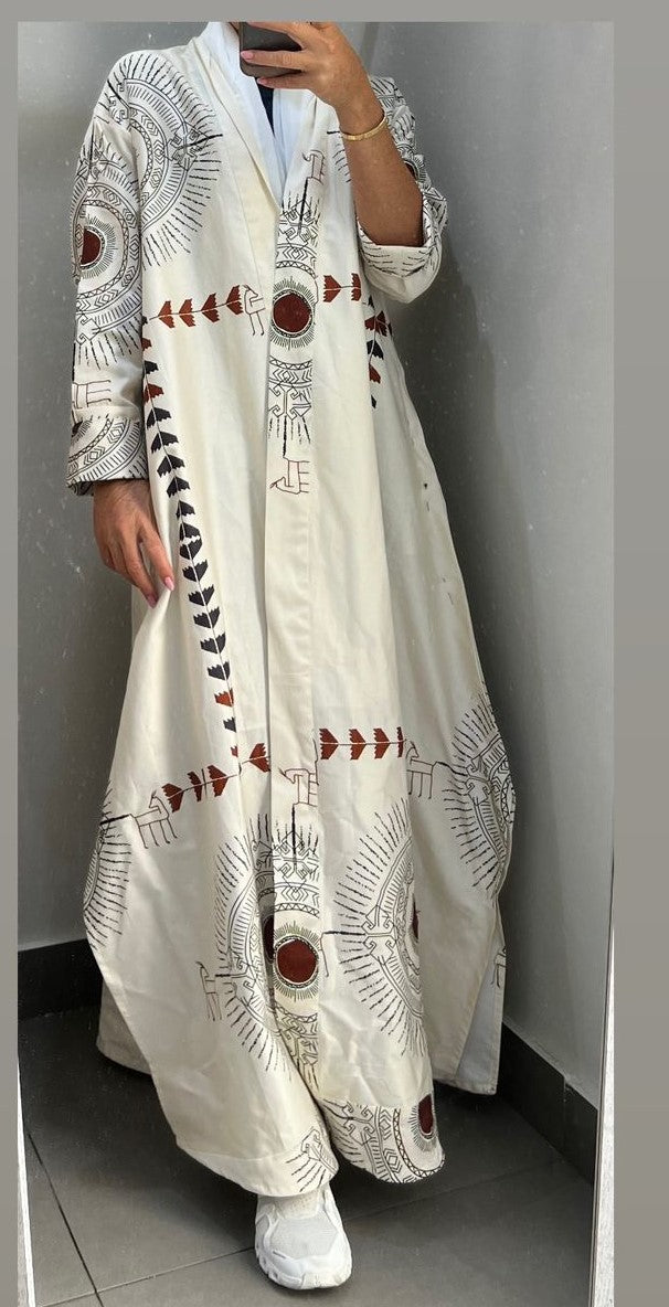 Red India: white abaya 