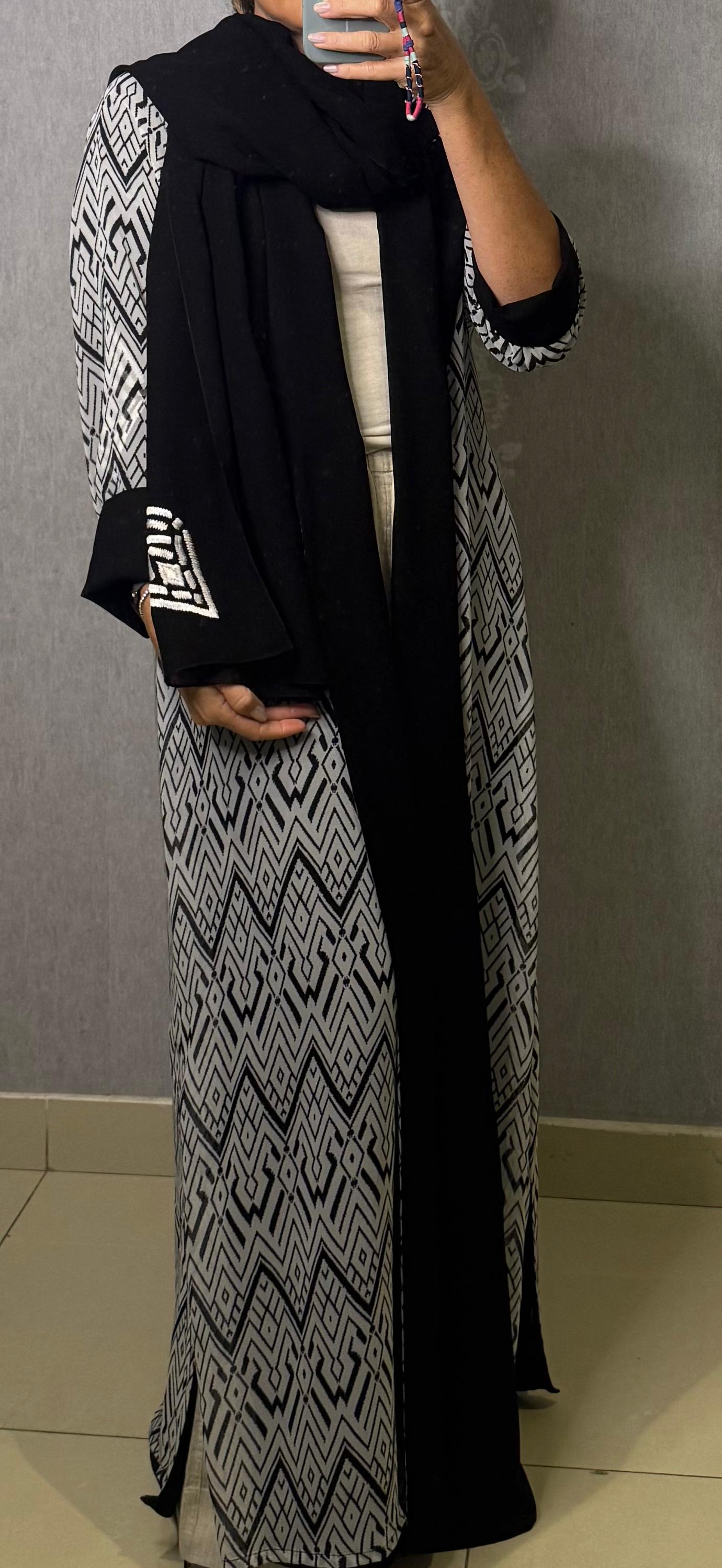 Cubic blazer