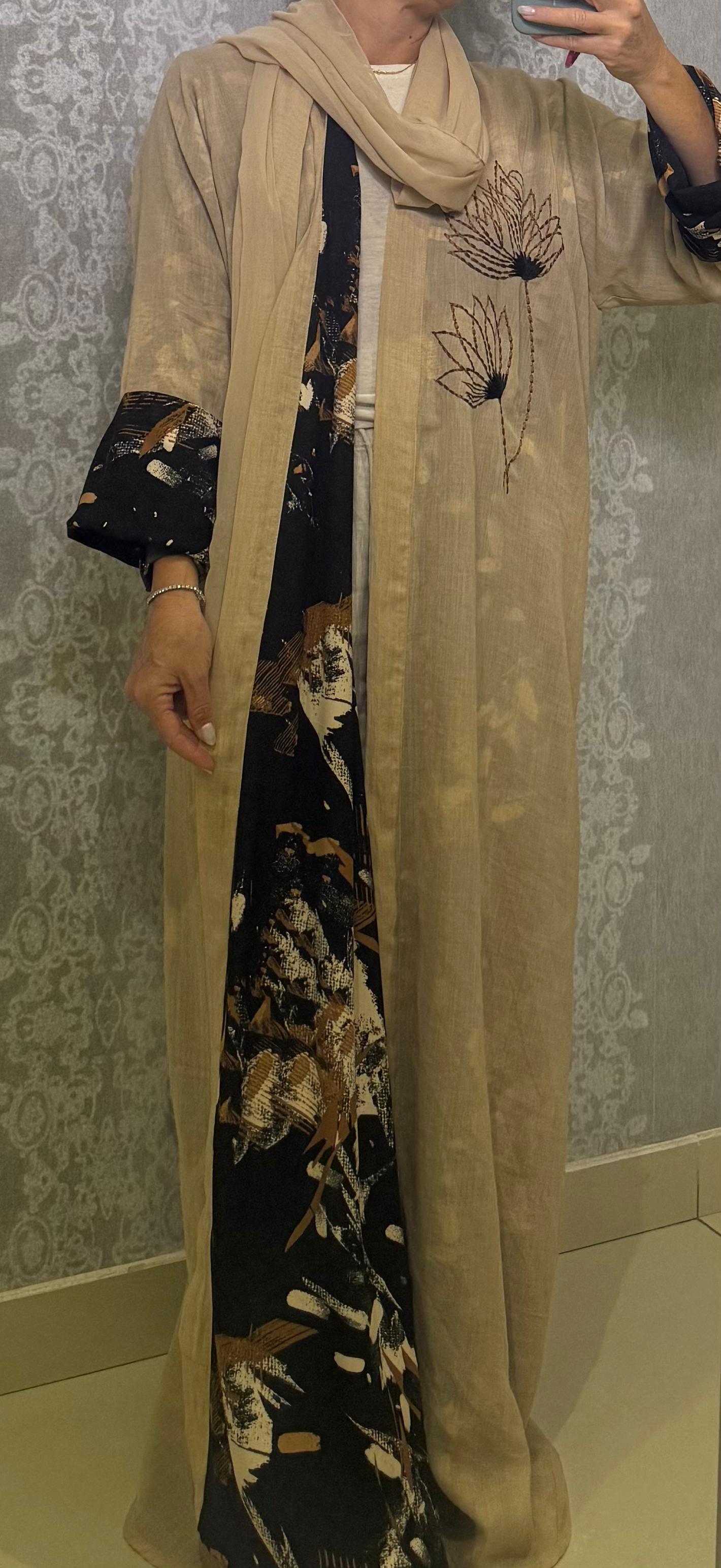 Double flower abaya