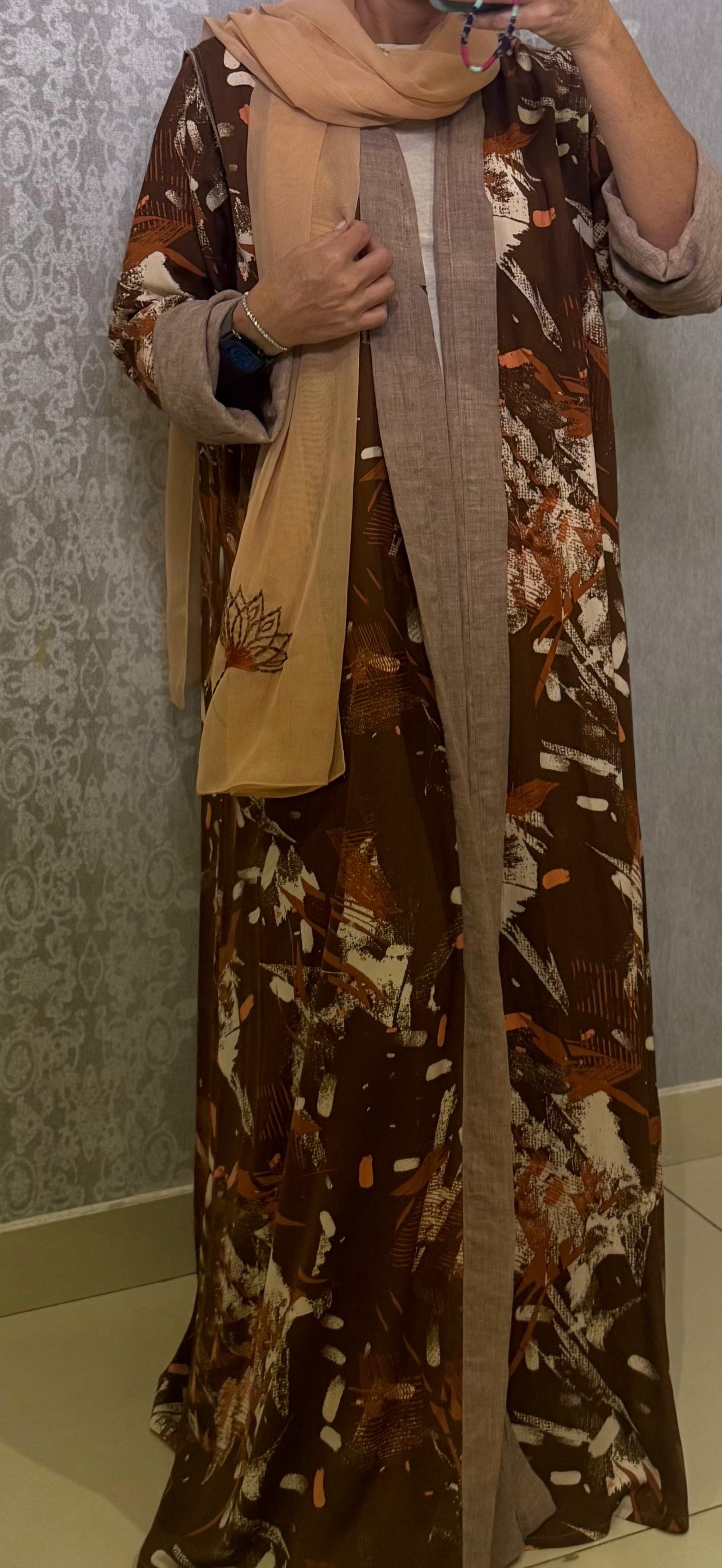 Double flower abaya