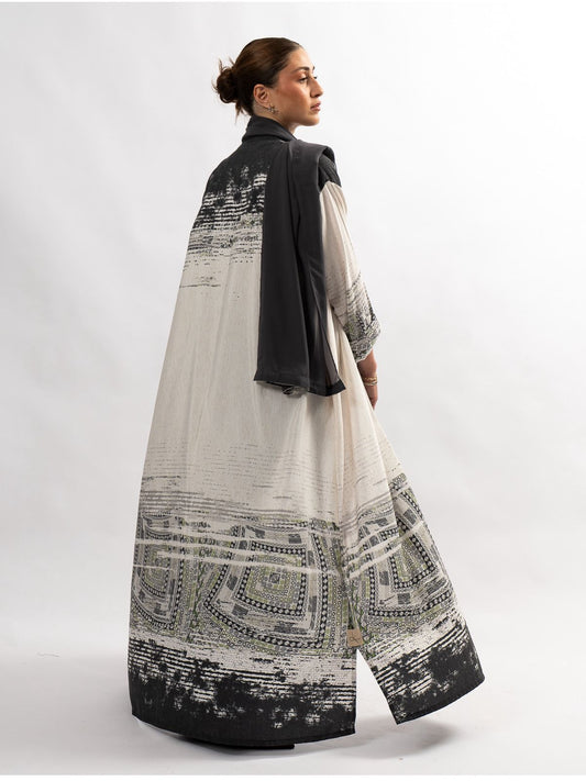 Leelya Abaya