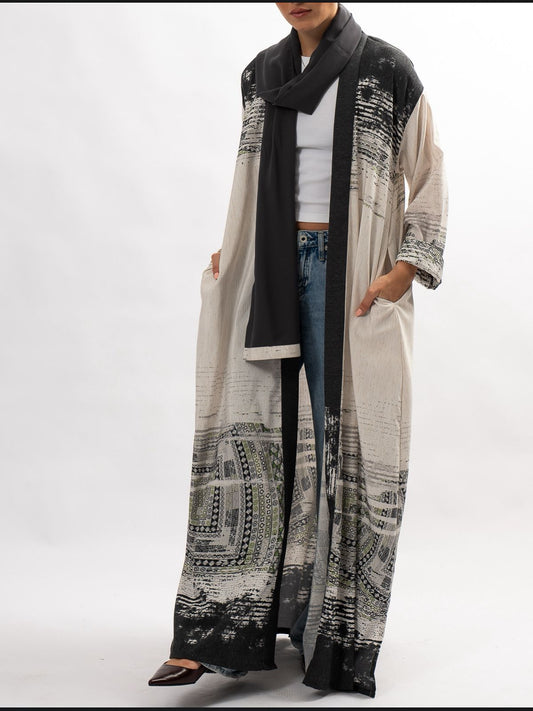 Leelya Abaya