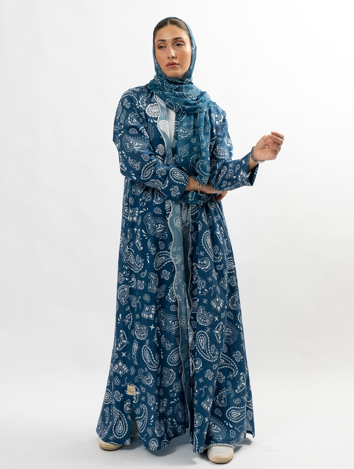 Paisley blue and white