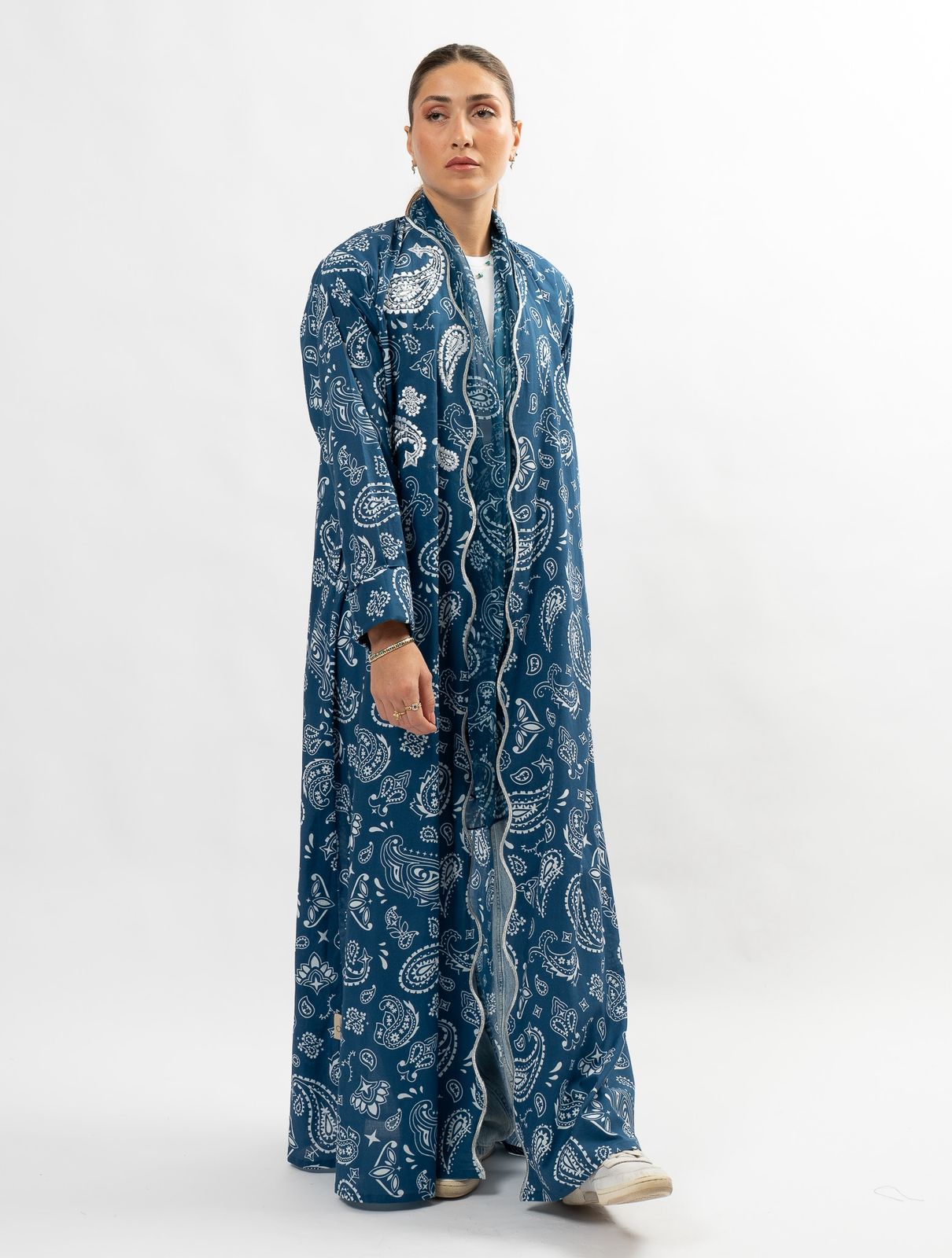 Paisley blue and white