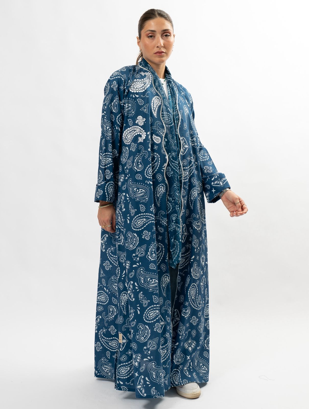 Paisley blue and white